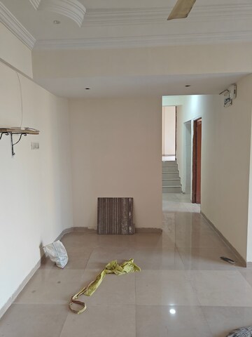 Room in 3 BHK Apartment at Nerul Sector 50e – for Rent