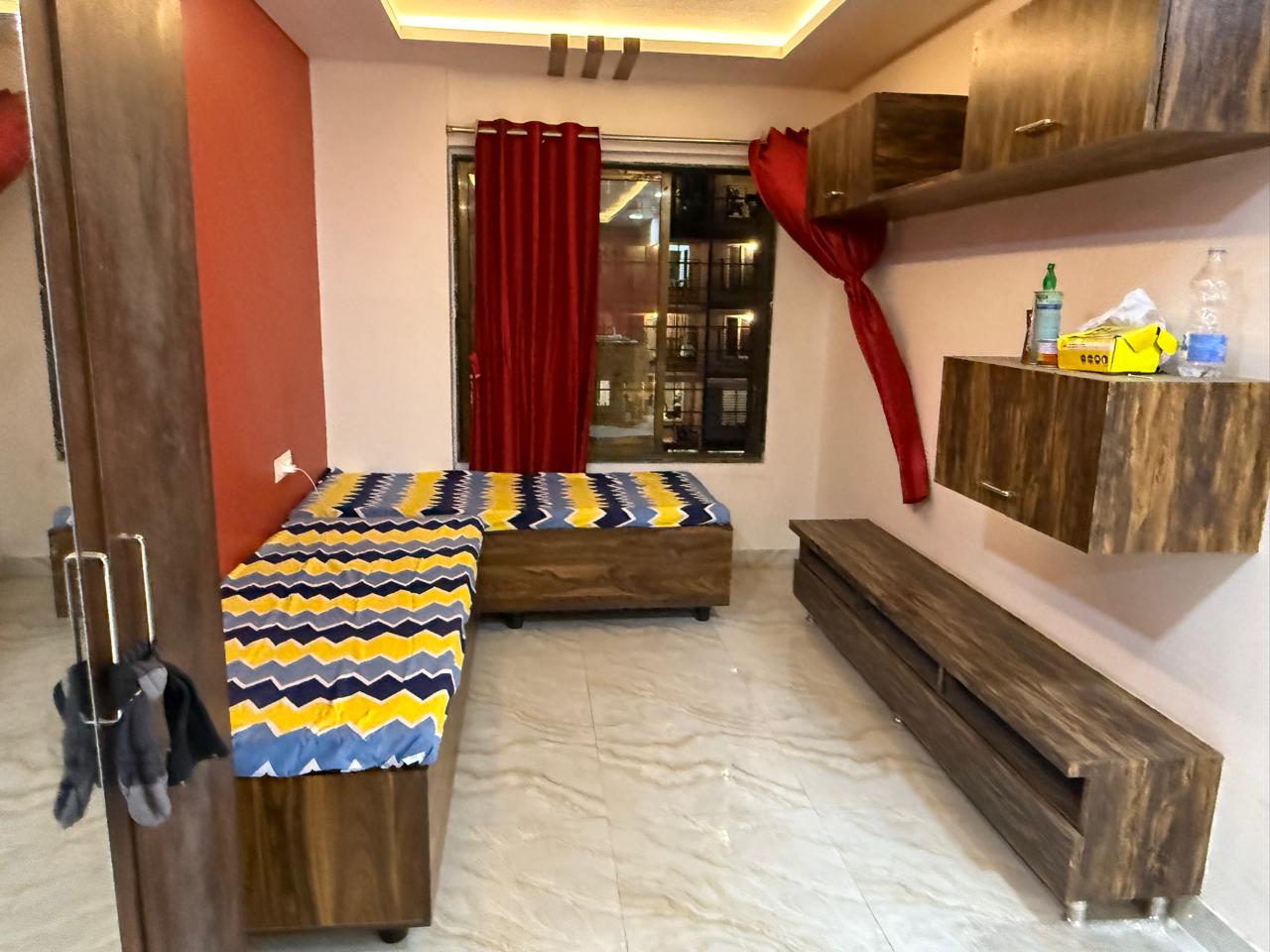 Pg For Rent in Aura Tower Girgaon Khetwa