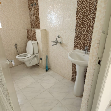 Bathroom in 3 BHK Apartment at Chinar Park – for Rent