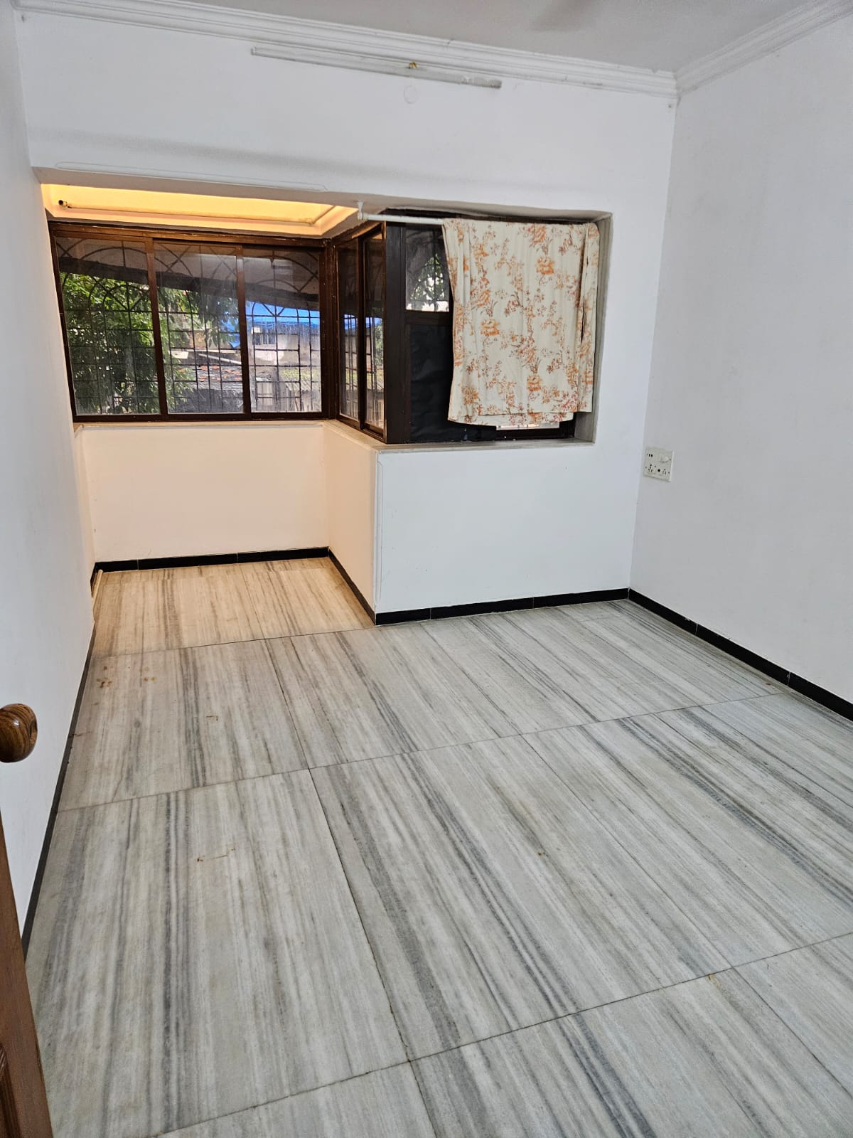2 BHK Apartment For Rent in Aram Nagar Part 1, Seven 