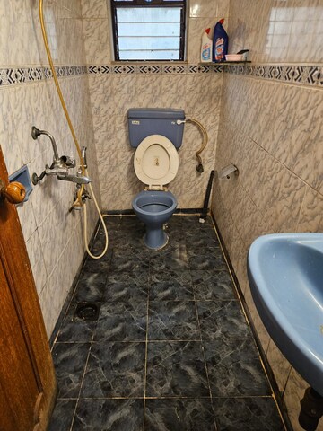 Bathroom in 2 BHK Apartment at Andheri West – for Rent