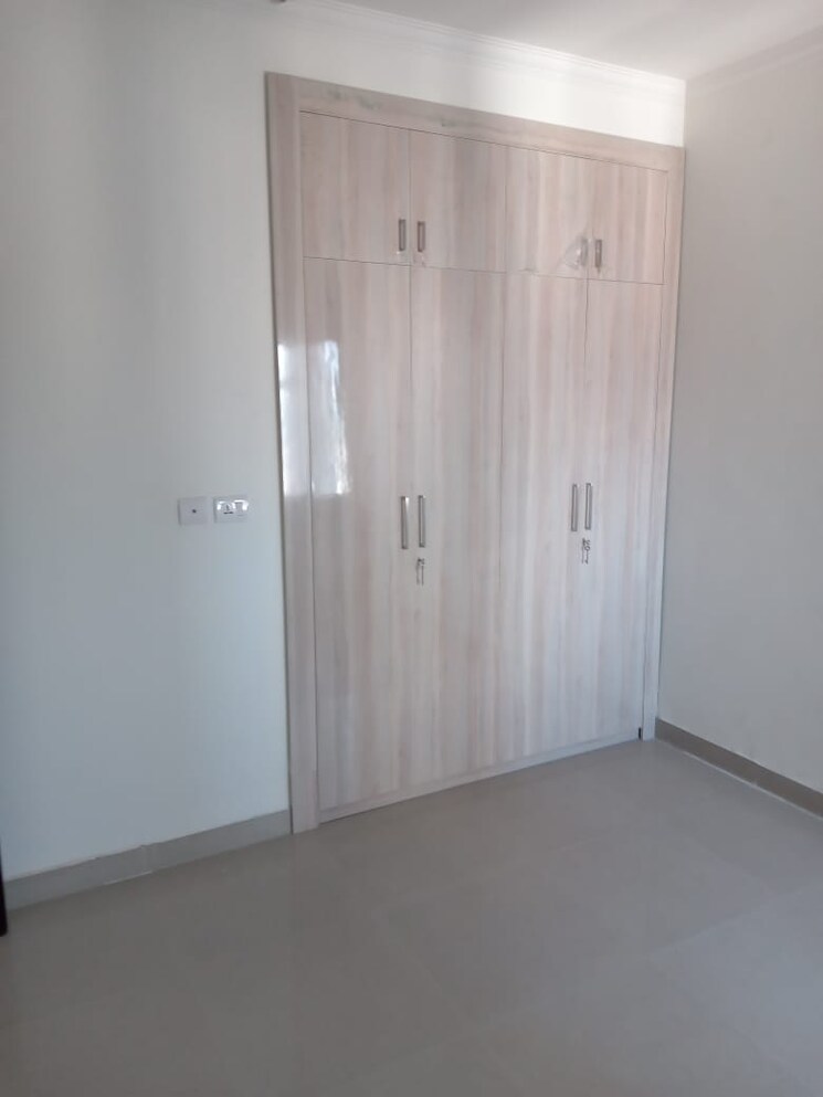 Room, ramprastha-awho 3 Bedroom 1750 Sq.Ft. Apartment In Sector 95 Gurgaon 8821030