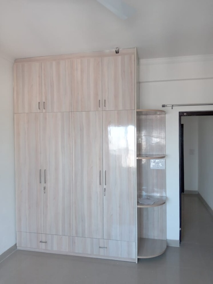 Room, ramprastha-awho 3 Bedroom 1750 Sq.Ft. Apartment In Sector 95 Gurgaon 8821030