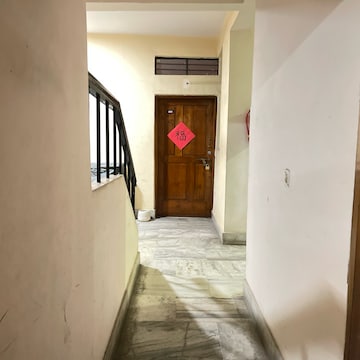 Building Lobby in Studio Independent House at Langford Gardens – for Rent