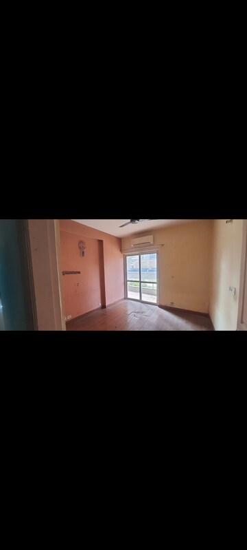 Bedroom in 2.5 BHK Independent House at Sector 7 – for Rent