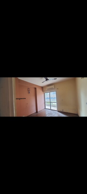 Bedroom in 2.5 BHK Independent House at Sector 7 – for Rent