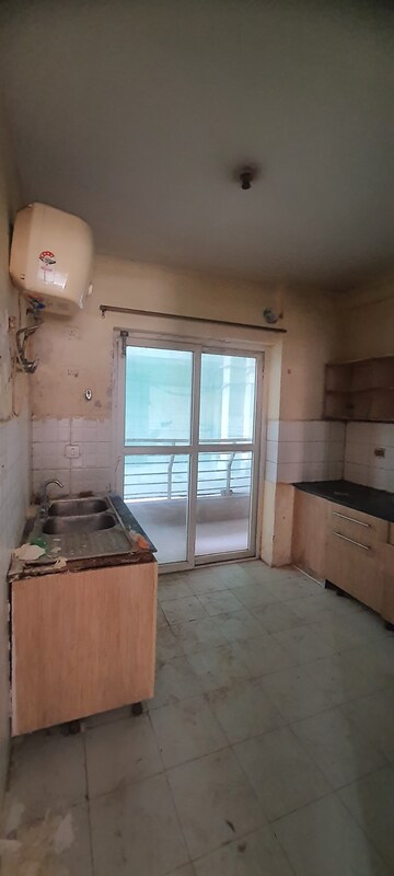 Bathroom in 2.5 BHK Independent House at Sector 7 – for Rent