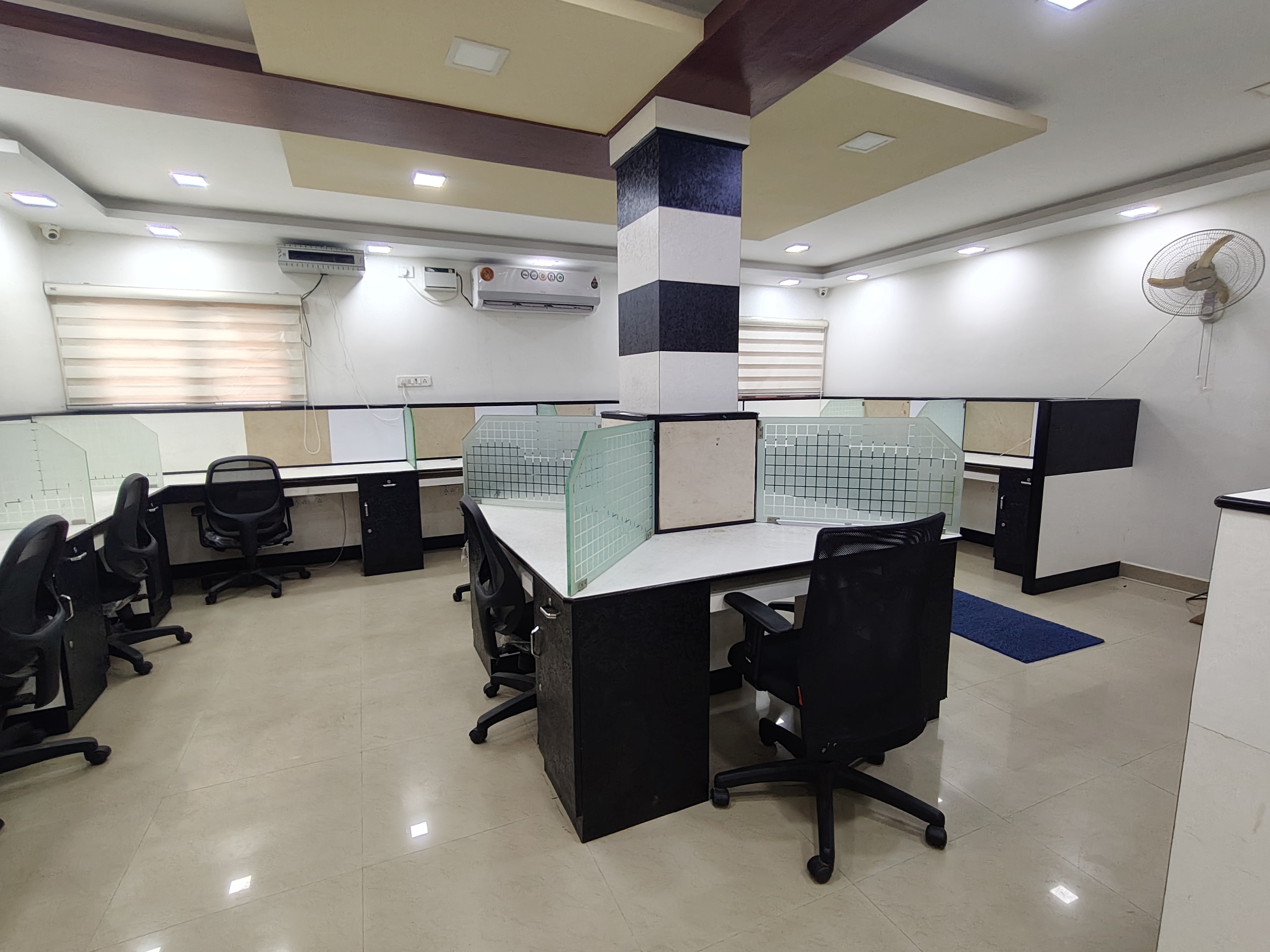 Office Space in IT/SEZ For Rent in 19 Workstation Furnished 