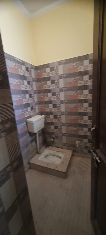 Bathroom in 2.5 BHK Independent House at Sector 7 – for Rent