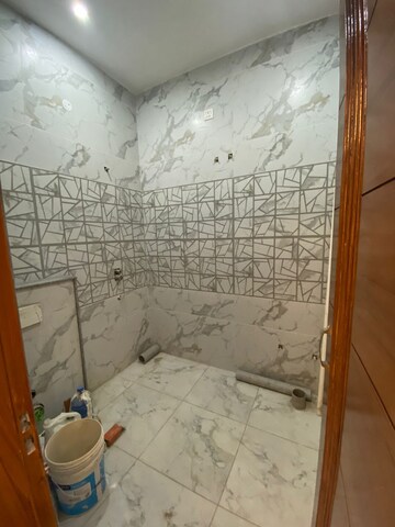 Bathroom in 3 BHK Apartment at Sector 117 – for Rent