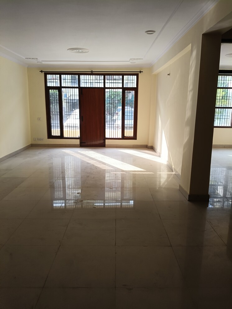 Room, us-pine-homes 3 Bedroom 1850 Sq.Ft. Builder Floor In Dhakoli Zirakpur 8821092