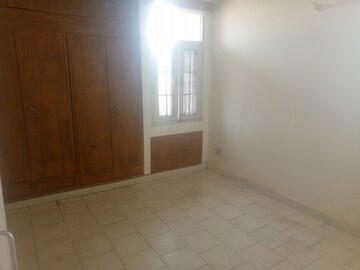 Master Bedroom in 3.5 BHK Apartment at Shakti the Sky Lark  Apartment, Sector 52 – for Rent