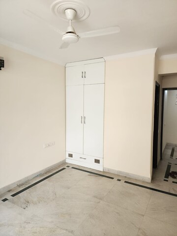 Building Lobby in 3 BHK Apartment at Omaxe The Olive Heights, Sector 56 – for Rent