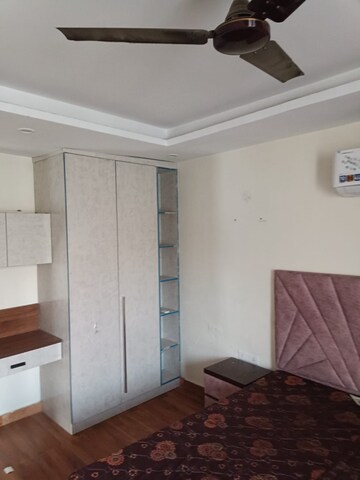 Bedroom in 3.5 BHK Apartment at Souvenir Apartment, Sector 52 – for Rent