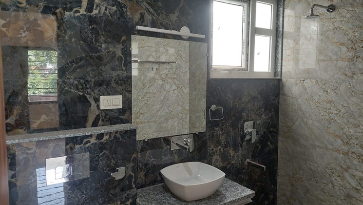 Bathroom, souvenir-apartment 3.5 Bedroom 2700 Sq.Ft. Apartment In Sector 52 Gurgaon 8821134