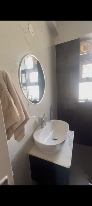 Bathroom in 3.5 BHK Apartment at Jnu Aravali Apartments, Sector 56 – for Rent