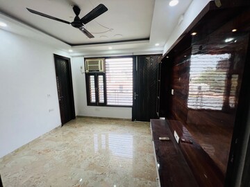 Room in 3.5 BHK Apartment at Jnu Aravali Apartments, Sector 56 – for Rent