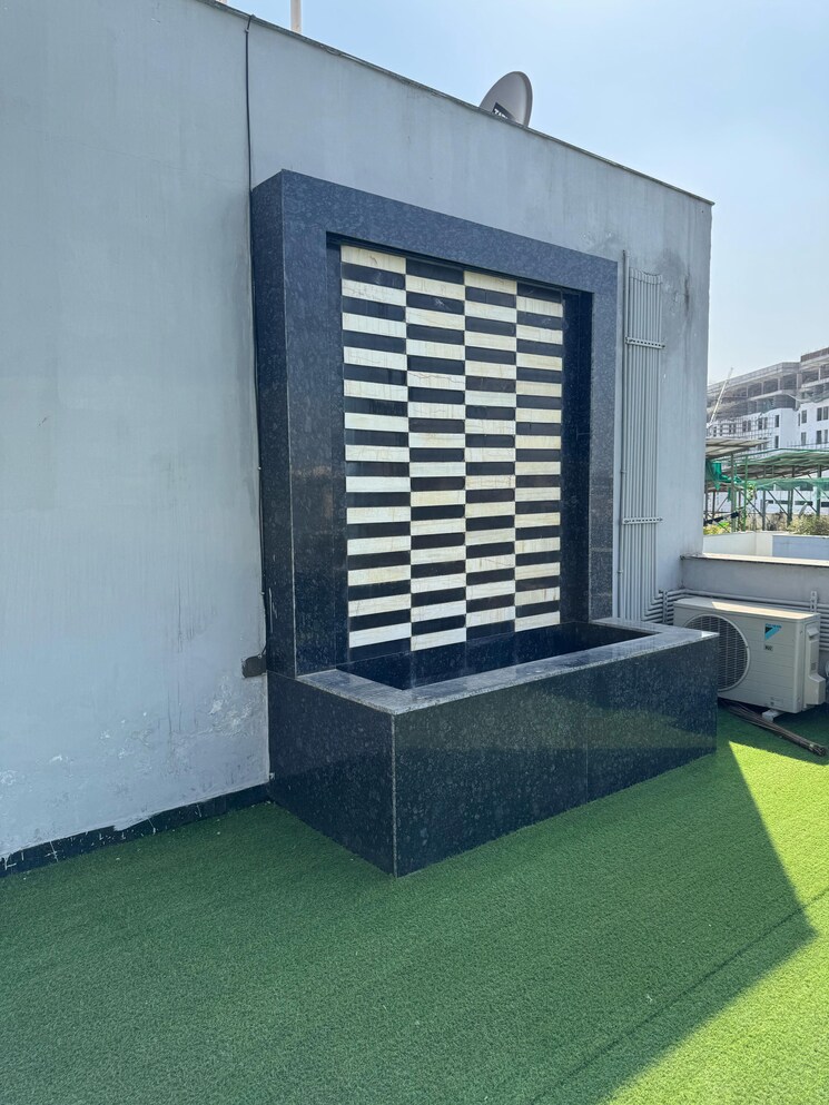 Exterior View, dlf phase ii 3 Bedroom 215 Sq.Yd. Builder Floor In Dlf Phase ii Gurgaon 8821140