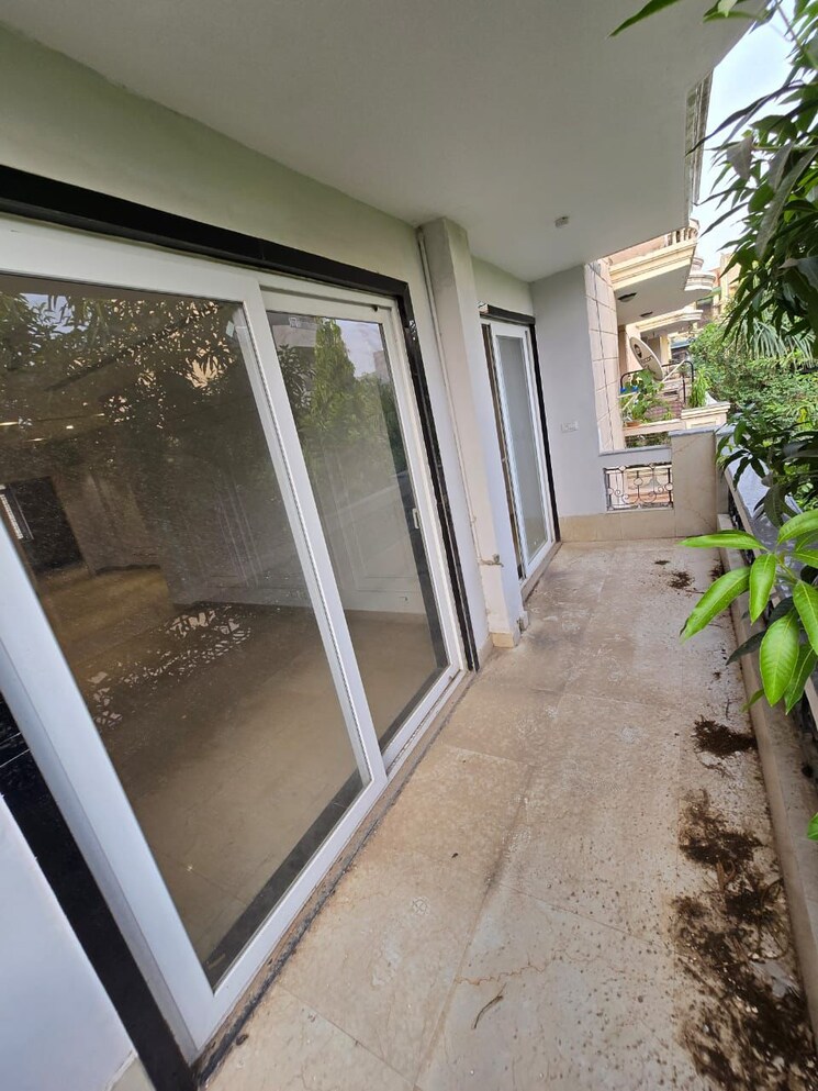 Balcony, the-arihant-cghs 3 Bedroom 1550 Sq.Ft. Apartment In Sector 56 Gurgaon 8821142