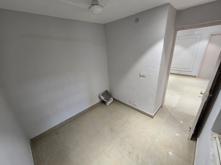 Room, the-arihant-cghs 3 Bedroom 1550 Sq.Ft. Apartment In Sector 56 Gurgaon 8821142