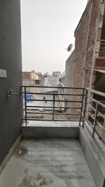 Balcony in 1 BHK Builder Floor at Govindpuri – for Rent