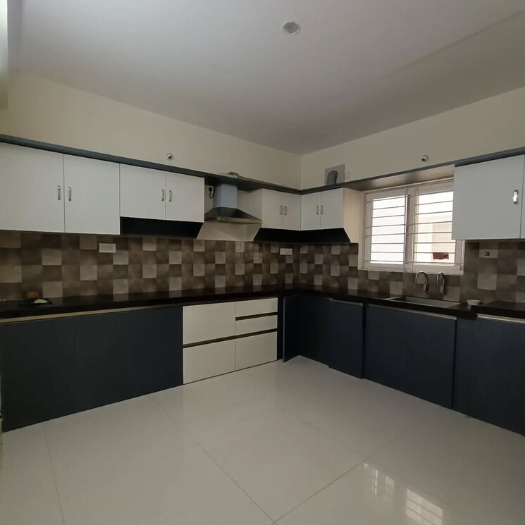 Kitchen, rohan-seher 4 Bedroom 4100 Sq.Ft. Apartment In Baner Pune 8821146