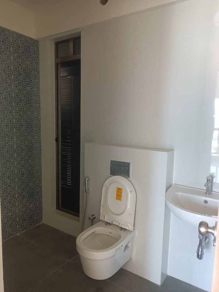 Bathroom, raj-infinia 3 Bedroom 1031 Sq.Ft. Apartment In Malad West Mumbai 8821166