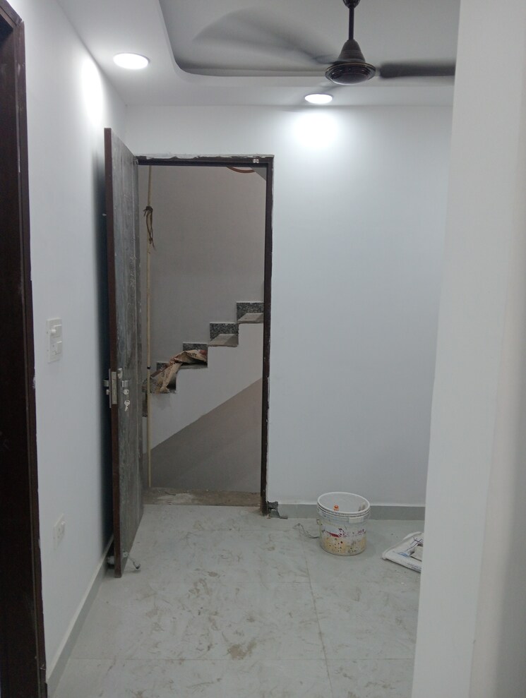 Room, govindpuri 2 Bedroom 580 Sq.Ft. Builder Floor In Govindpuri Delhi 8821217