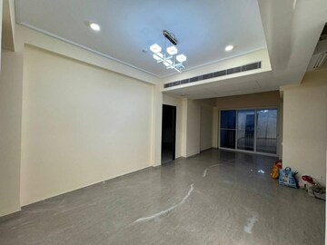 Room in 4 BHK Apartment at Dasnac Burj, Sector 75 – for Sale