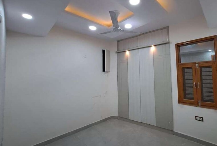 Room, sector 135 2 Bedroom 1075 Sq.Ft. Builder Floor In Sector 135 Noida 8821261