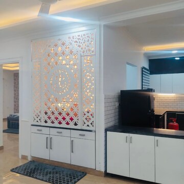 Bedroom in 4 BHK Builder Floor at Srishti Greenfield Homes, Sector 42 – for Rent