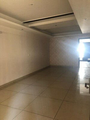 Room in 3 BHK Apartment at Sector 125 – for Sale