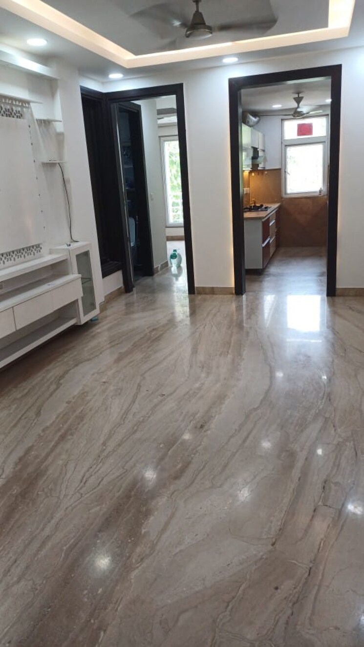 Room, hauz khas 3 Bedroom 200 Sq.Yd. Builder Floor In Hauz Khas Delhi 8821326