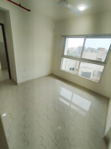 Room in 1 BHK Apartment at Neminath Nemi Bhavan, Goregaon West – for Rent