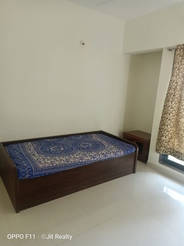 2 BHK Apartment For Sale in Green Meadows Bluilding 2 Chs Ltd, Kandivali East