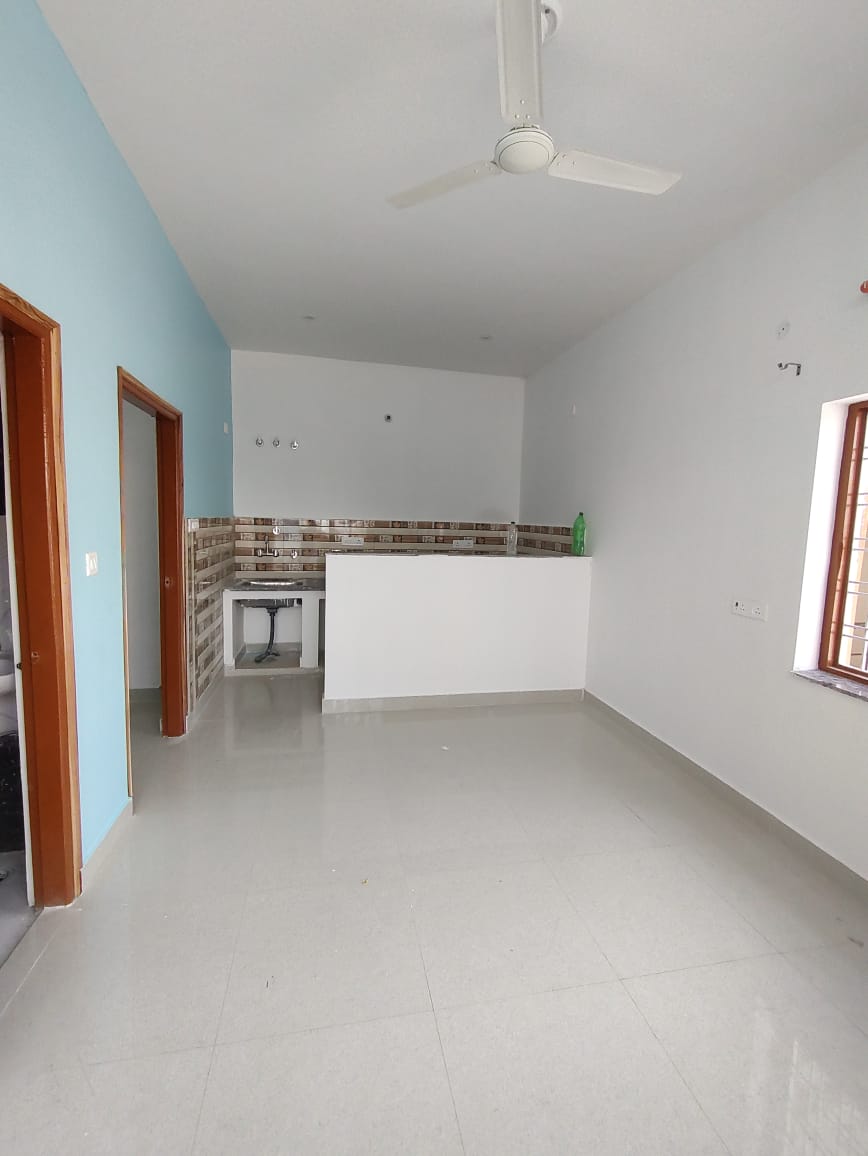 2 BHK Builder Floor For Rent in Aman Vihar