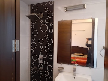 Bathroom in 2 BHK Builder Floor at Lajpat Nagar ii – for Rent