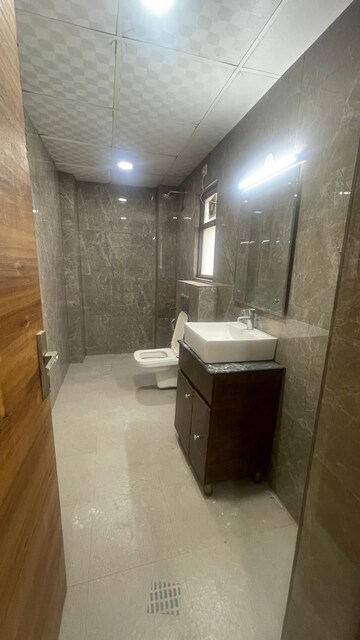 Master Bedroom in 1 BHK Builder Floor at Sector 47 – for Rent