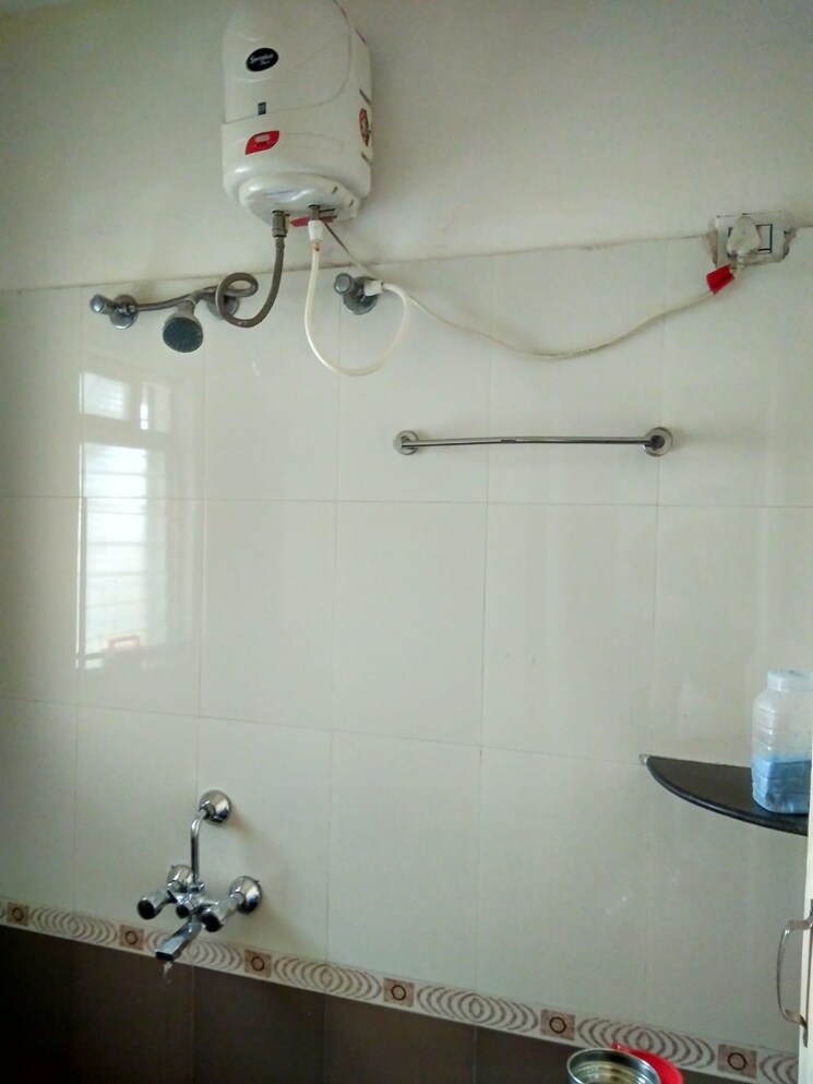 Bathroom, maurya-garden 1 Bedroom 600 Sq.Ft. Apartment In Kothrud Pune 8821530