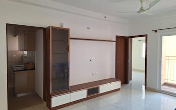 Room in 2 BHK Apartment at Prestige Finsbury Park Hyde, Bagaluru – for Rent