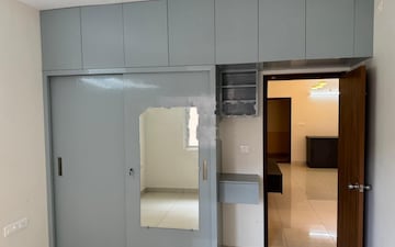 Room in 2 BHK Apartment at Prestige Finsbury Park Hyde, Bagaluru – for Rent