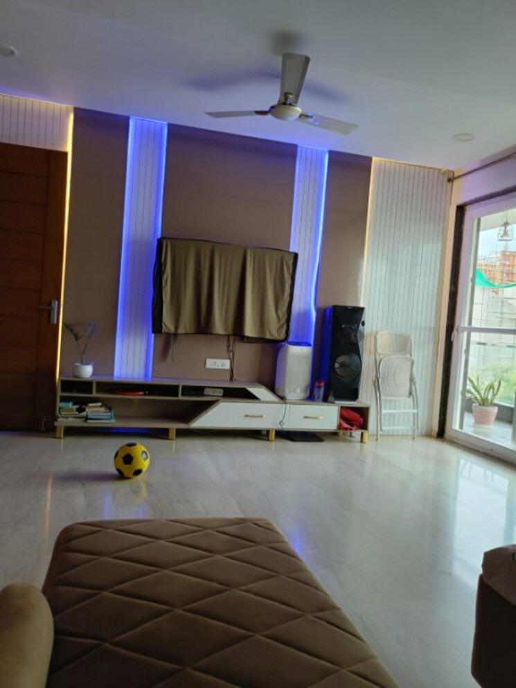 Living Room, ss-southend-floors 5 Bedroom 516 Sq.Yd. Apartment In South City 2 Gurgaon 8813640