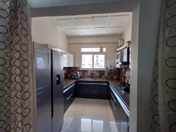 Kitchen in 3 BHK Builder Floor at Lake View Complex, Dhakoli – for Rent