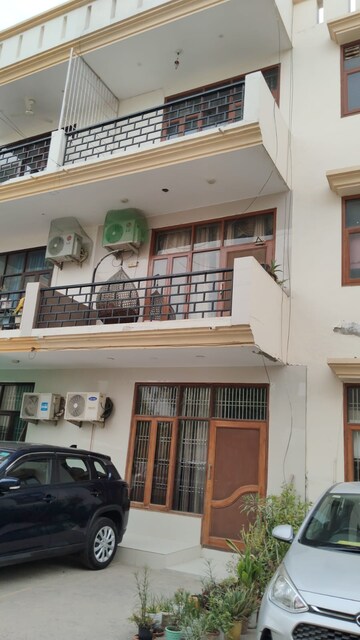 3 BHK Builder Floor – Exterior View View at Ashoka Enclave Faridabad, Sector 34 - for Sale