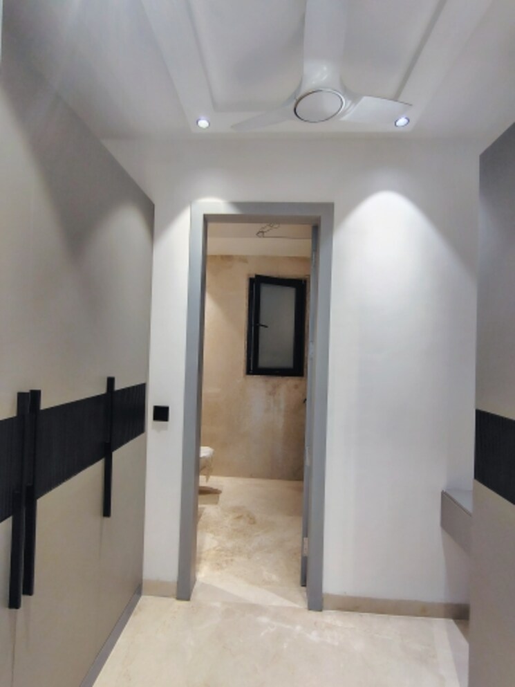 undefined, sector 57 4 Bedroom 305 Sq.Yd. Builder Floor In Sector 57 Gurgaon 8821607