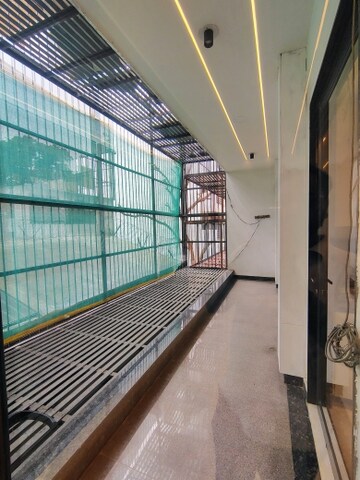 Balcony in 4 BHK Builder Floor at Sector 57 – for Rent
