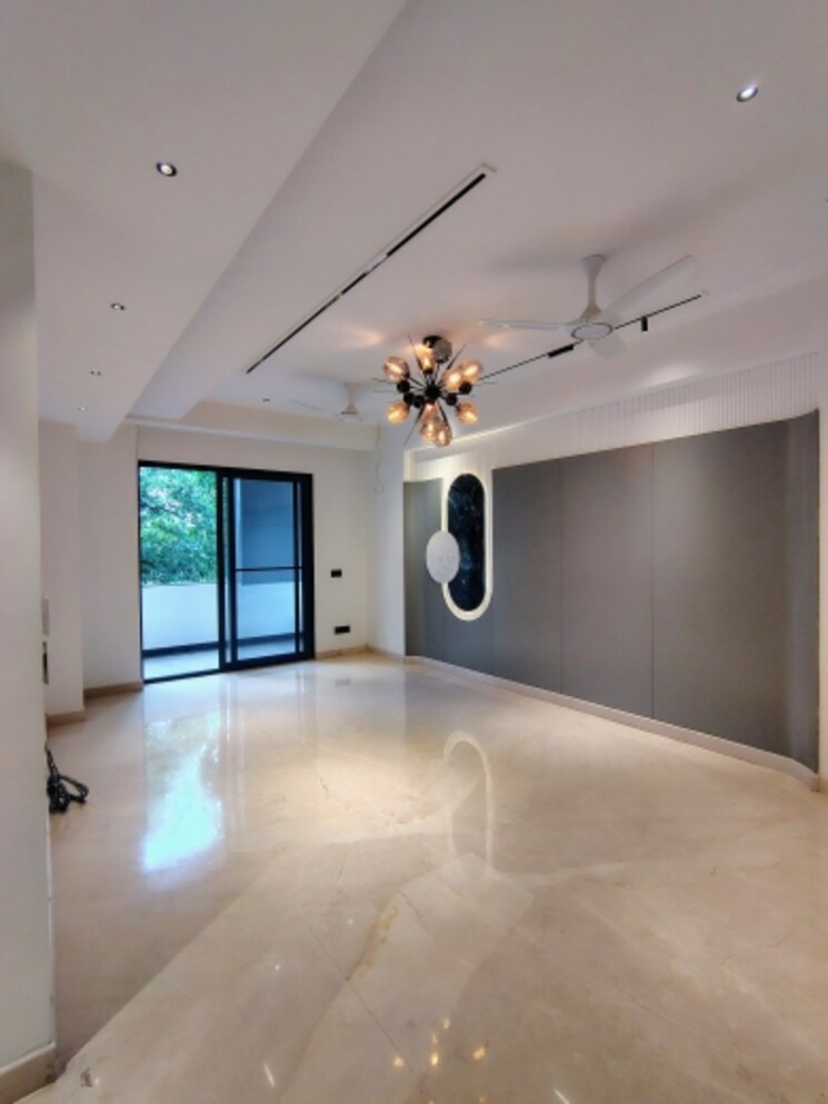 Room, sector 57 4 Bedroom 305 Sq.Yd. Builder Floor In Sector 57 Gurgaon 8821607