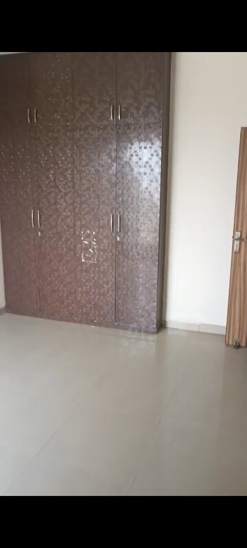Room in 3.5 BHK Apartment at Satya The Hermitage, Sector 103 – for Sale