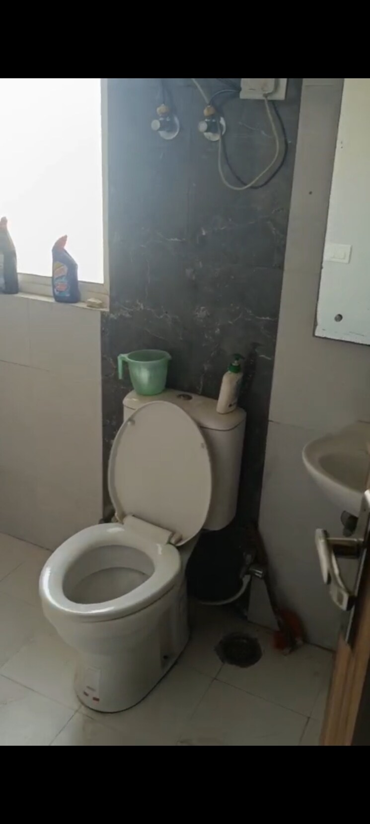 Bathroom, satya-the-hermitage 3.5 Bedroom 1991 Sq.Ft. Apartment In Sector 103 Gurgaon 8821620