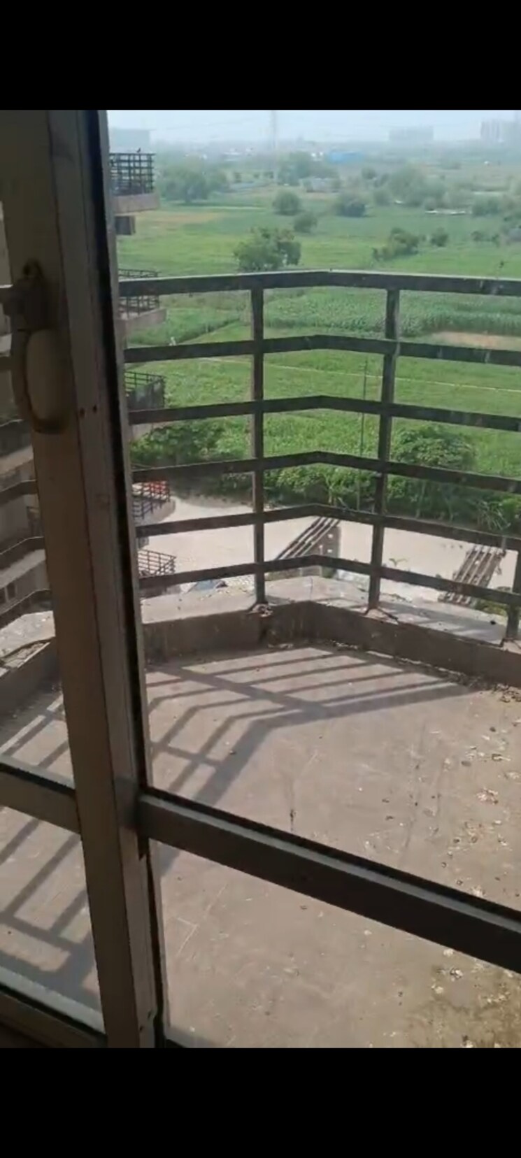 Balcony, satya-the-hermitage 3.5 Bedroom 1991 Sq.Ft. Apartment In Sector 103 Gurgaon 8821620